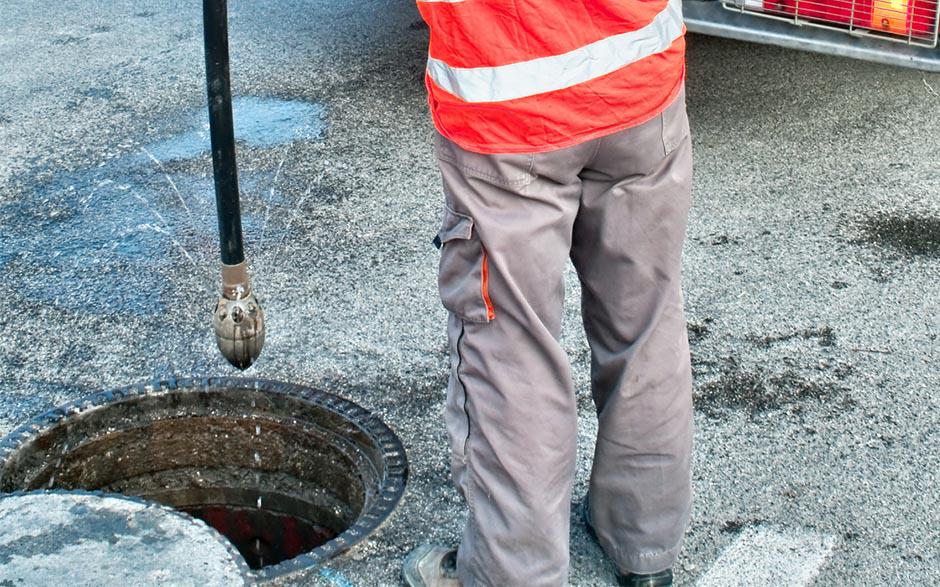 comment déboucher des wc Brueil-en-Vexin