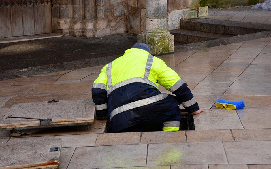 comment déboucher une douche Brueil-en-Vexin